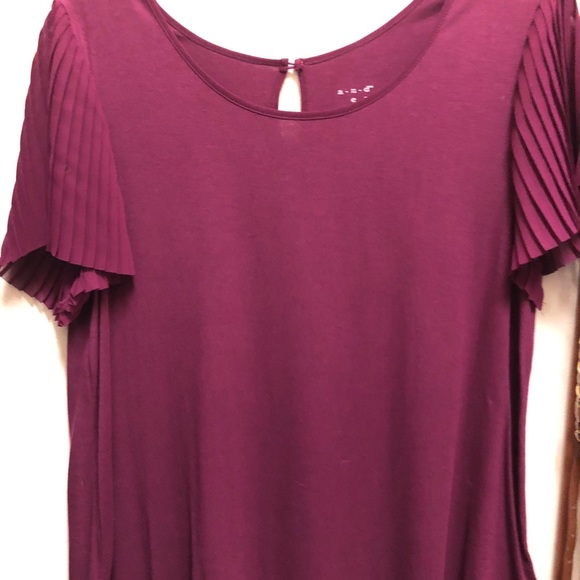 A.n.d eway Size M half sleeve tee plum color - Picture 1 of 3